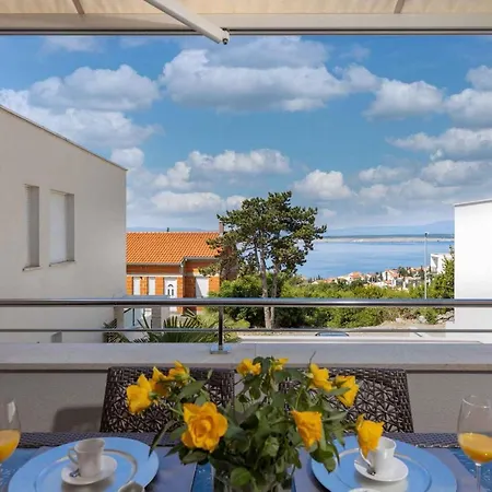 Appartamento In 41688 Crikvenica